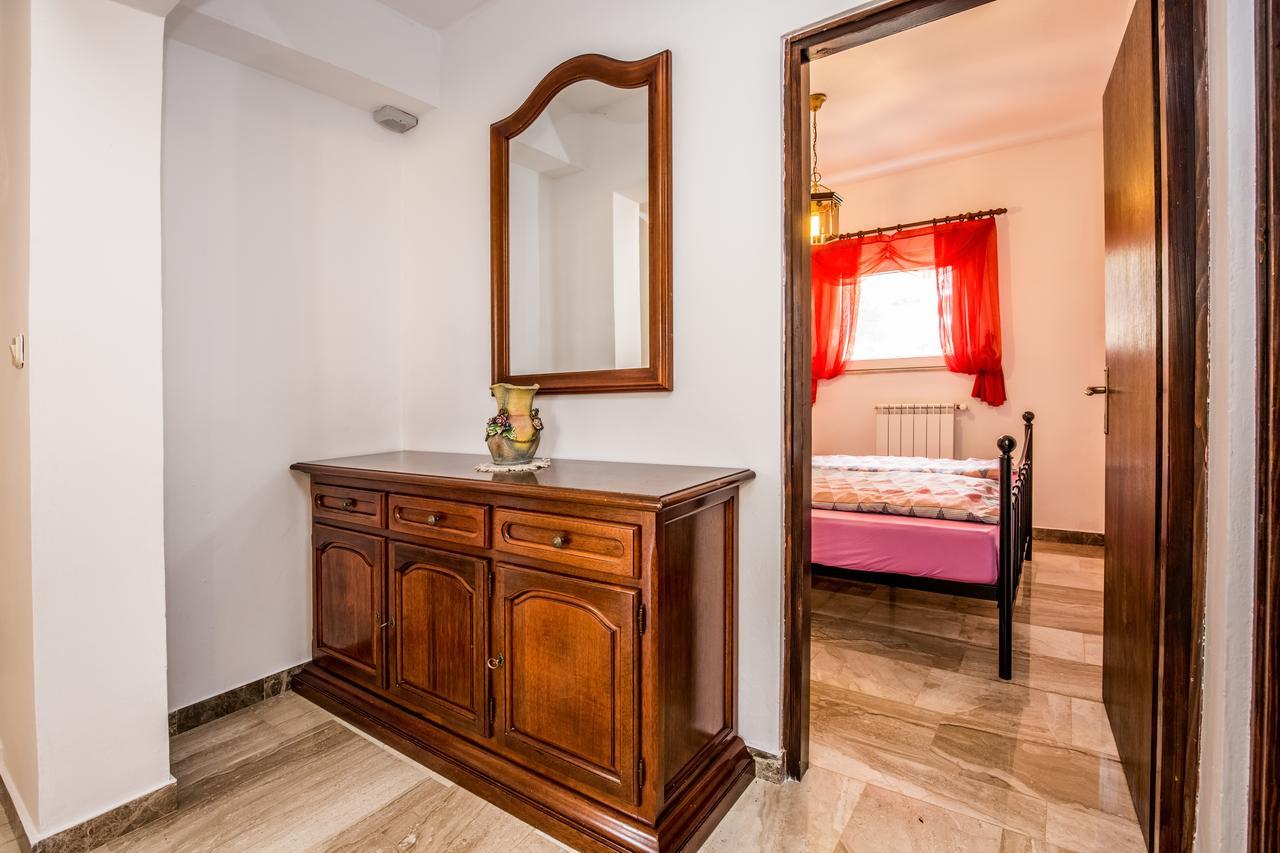 Apartment Carolina Ližnjan Esterno foto