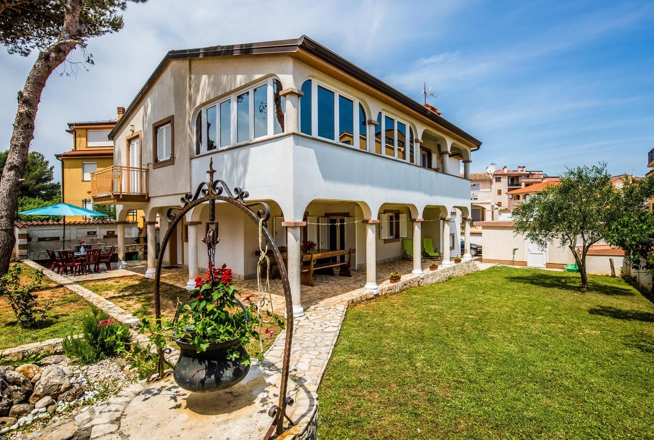 Apartment Carolina Ližnjan Esterno foto